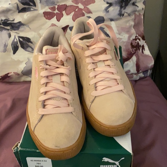 Puma - Picture 2 of 4